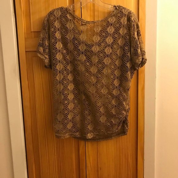 Ladies top - Picture 4 of 4